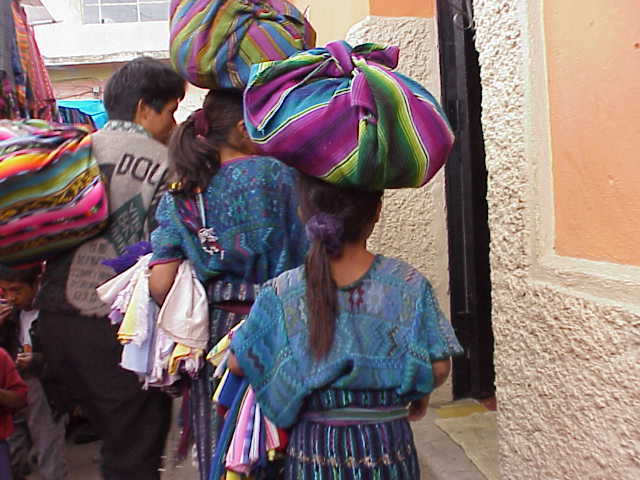 Fillettes de Santa Catalina Palopo